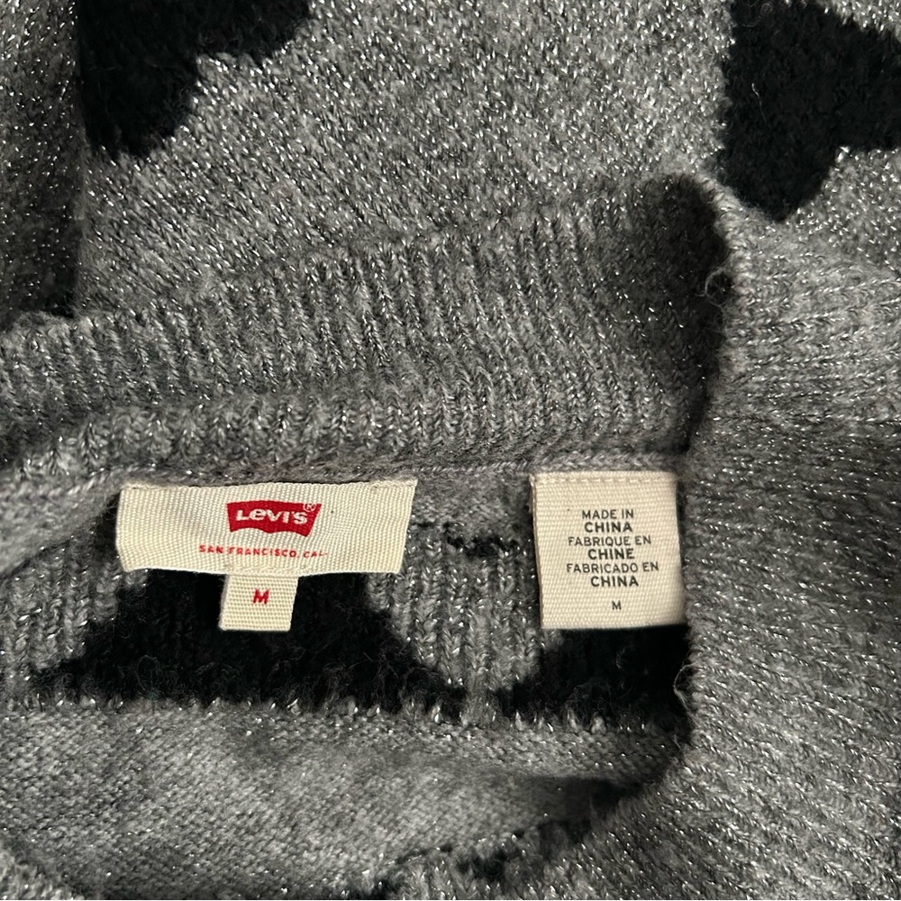 Levi's Gray Sweater with Black Hearts | Size M - Picture 5 of 6